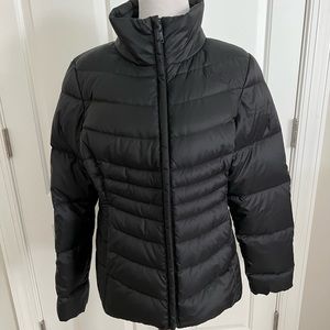North Face puffer coat sz L